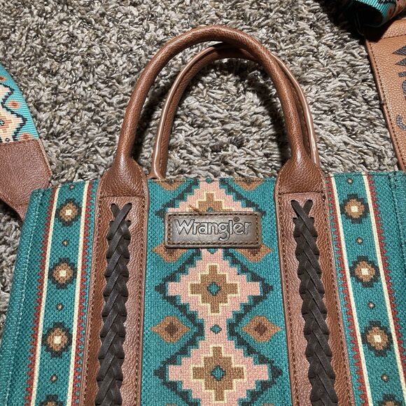 Wrangler Southwestern Small Crossbody Tote Bag Green Western WG2203-8120S STQ - Picture 3 of 12